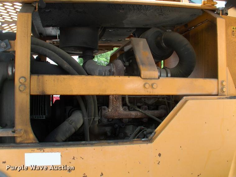 image for item DP9302 1998 Hyundai HL730-3 wheel loader
