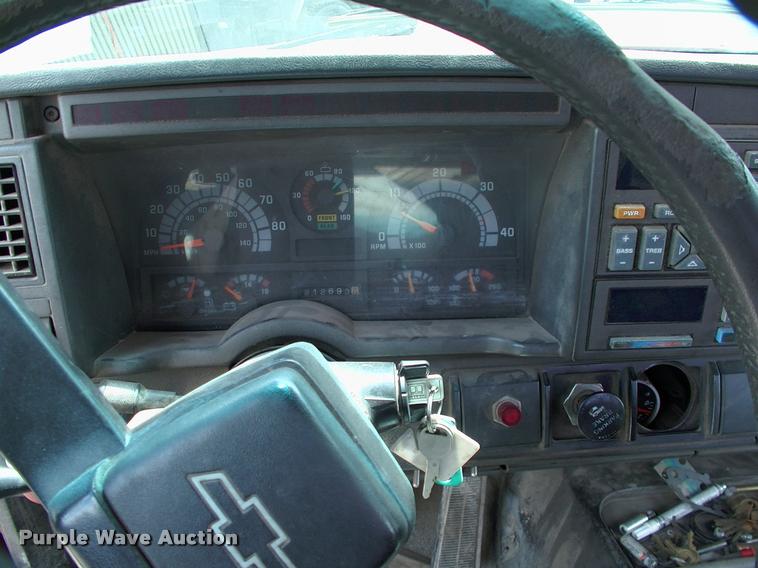 image for item DP9303 1995 Chevrolet Kodiak service truck