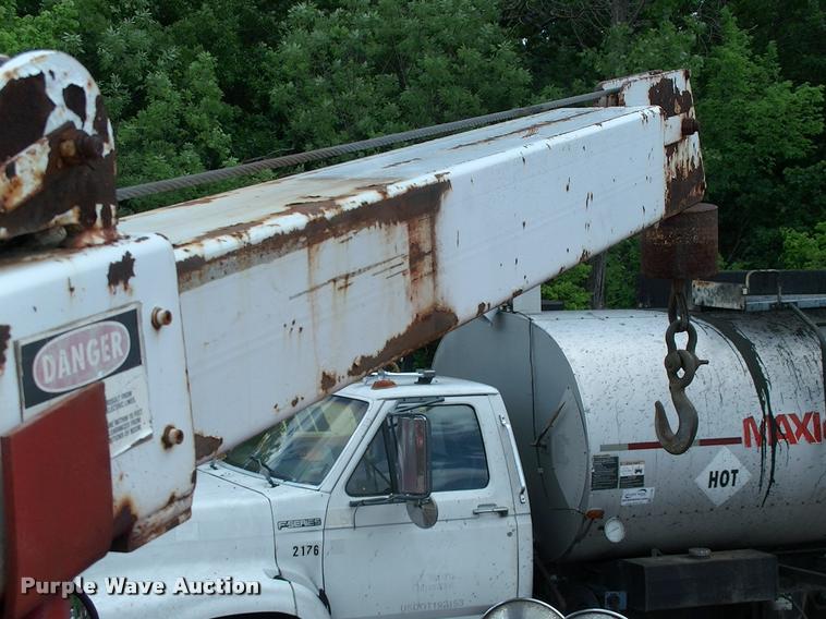 image for item DP9303 1995 Chevrolet Kodiak service truck