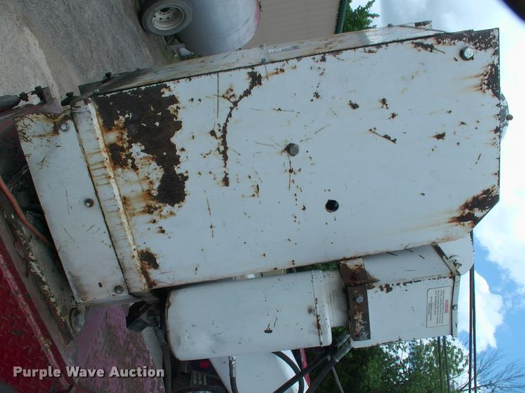 image for item DP9303 1995 Chevrolet Kodiak service truck