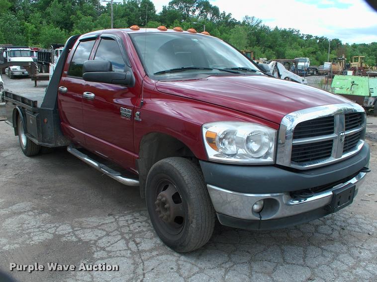 image for item DP9304 2008 Dodge Ram 3500 SLT Quad Cab flatbed pickup truck