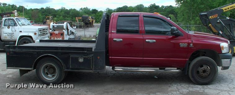 image for item DP9304 2008 Dodge Ram 3500 SLT Quad Cab flatbed pickup truck