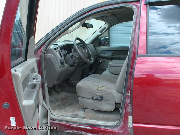 image for item DP9304 2008 Dodge Ram 3500 SLT Quad Cab flatbed pickup truck