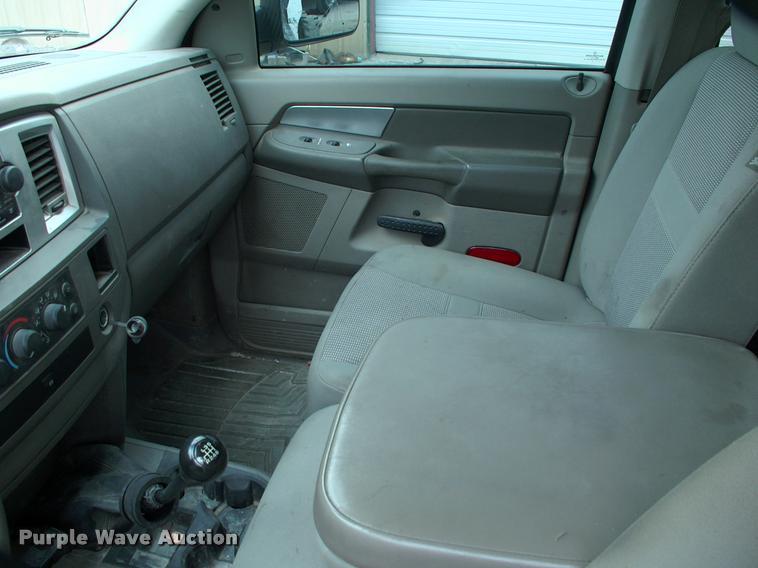 image for item DP9304 2008 Dodge Ram 3500 SLT Quad Cab flatbed pickup truck