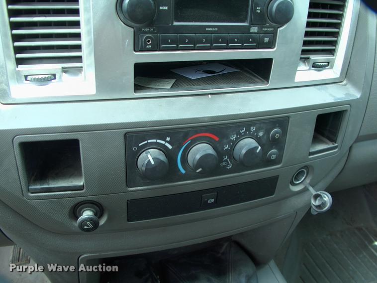 image for item DP9304 2008 Dodge Ram 3500 SLT Quad Cab flatbed pickup truck