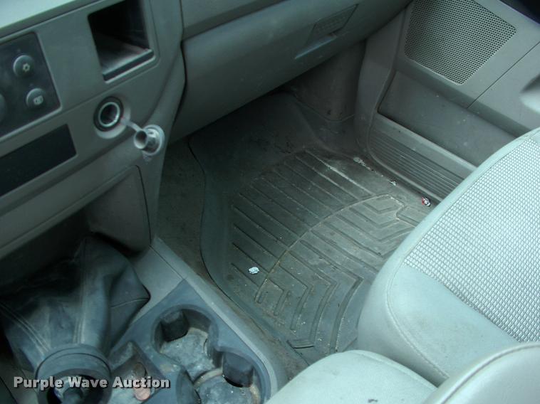 image for item DP9304 2008 Dodge Ram 3500 SLT Quad Cab flatbed pickup truck