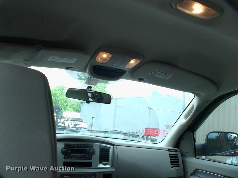 image for item DP9304 2008 Dodge Ram 3500 SLT Quad Cab flatbed pickup truck