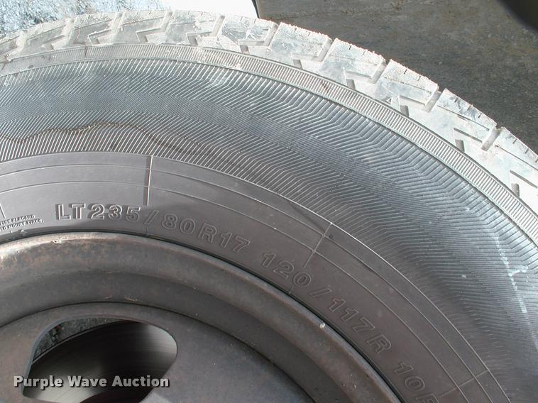 image for item DP9304 2008 Dodge Ram 3500 SLT Quad Cab flatbed pickup truck