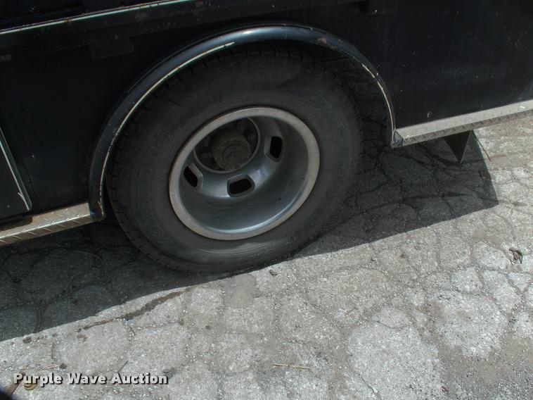 image for item DP9304 2008 Dodge Ram 3500 SLT Quad Cab flatbed pickup truck