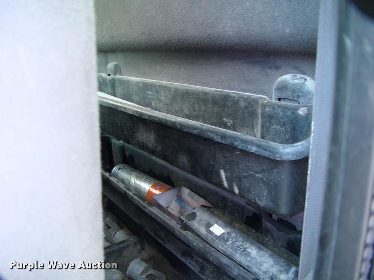 image for item DP9316 2001 Dodge Ram 3500 flatbed pickup truck