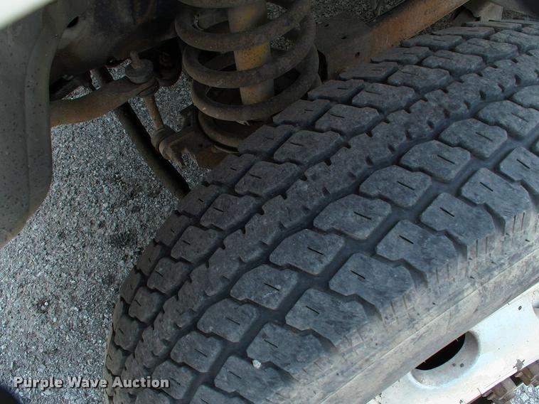 image for item DP9316 2001 Dodge Ram 3500 flatbed pickup truck