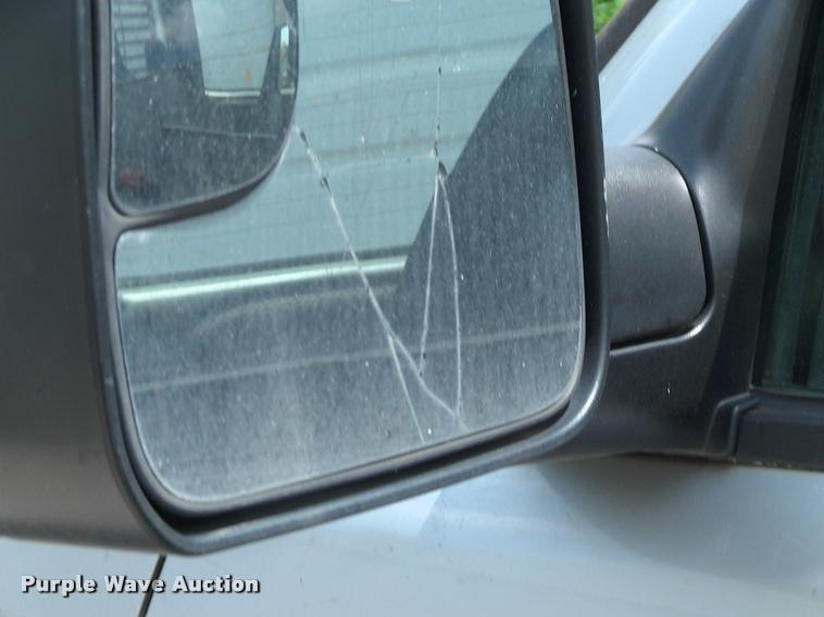 image for item DP9316 2001 Dodge Ram 3500 flatbed pickup truck