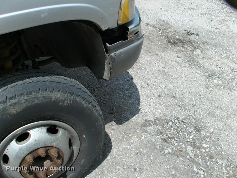 image for item DP9316 2001 Dodge Ram 3500 flatbed pickup truck