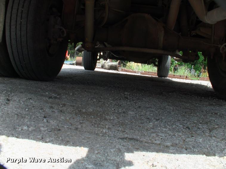 image for item DP9316 2001 Dodge Ram 3500 flatbed pickup truck