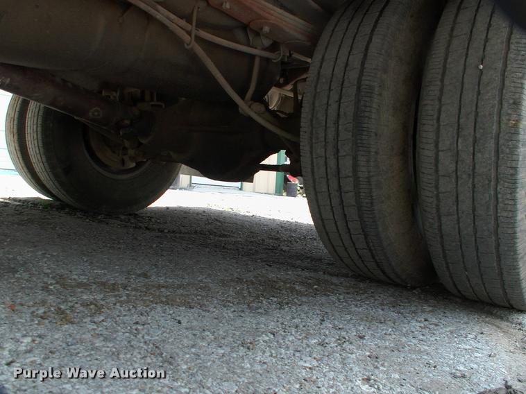 image for item DP9316 2001 Dodge Ram 3500 flatbed pickup truck