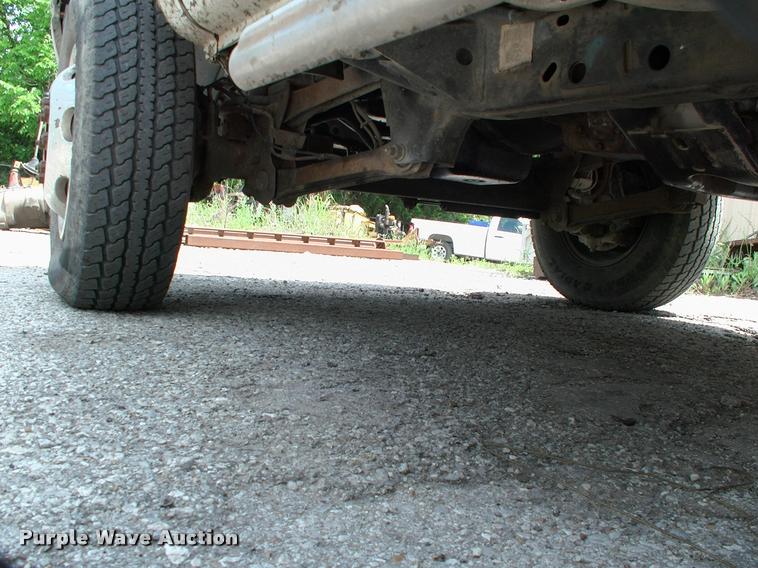 image for item DP9316 2001 Dodge Ram 3500 flatbed pickup truck