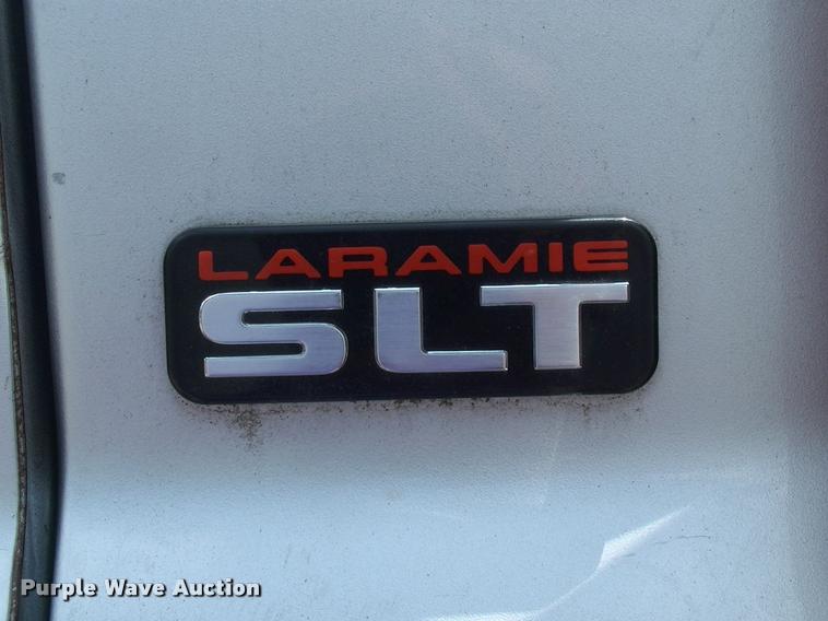 image for item DP9316 2001 Dodge Ram 3500 flatbed pickup truck