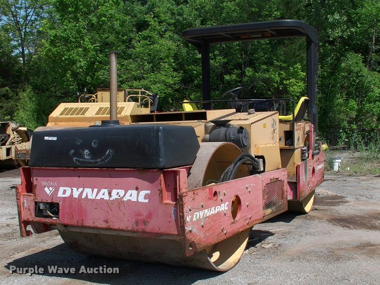 image for item DP9369 Dynapac CC412 double drum roller