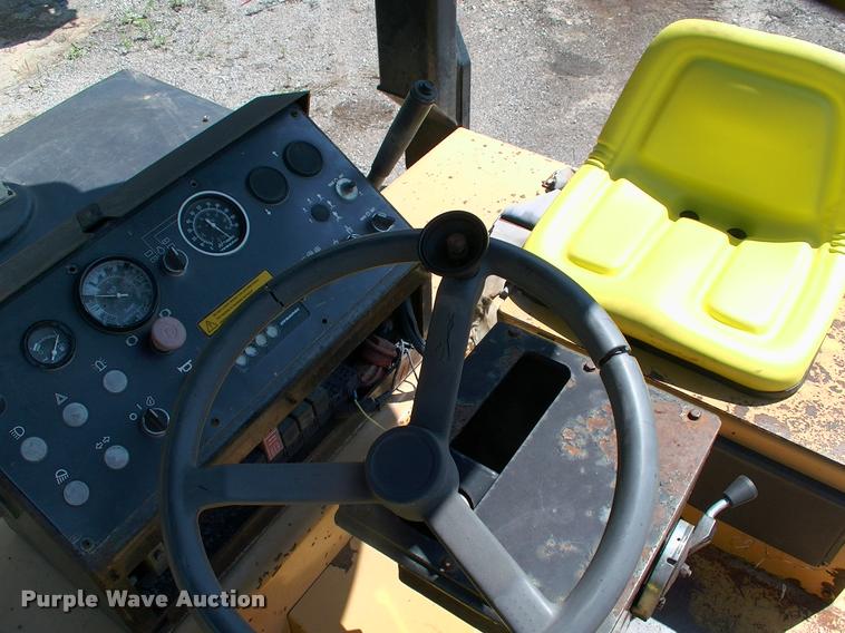 image for item DP9369 Dynapac CC412 double drum roller