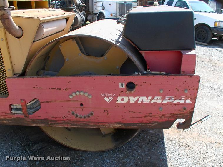 image for item DP9369 Dynapac CC412 double drum roller