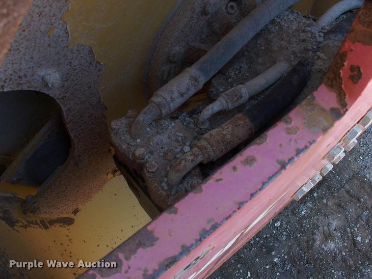 image for item DP9369 Dynapac CC412 double drum roller