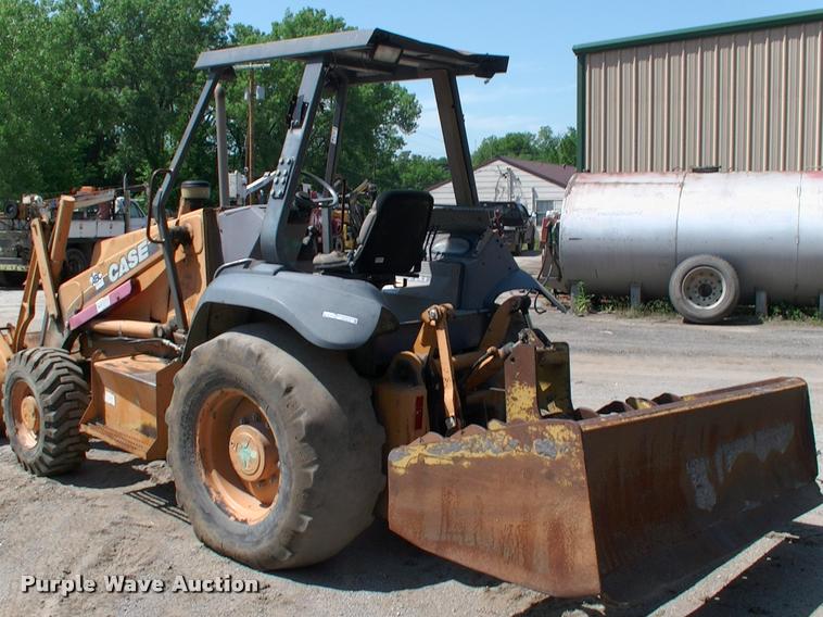 image for item DP9370 2001 Case 570M XT landscape tractor