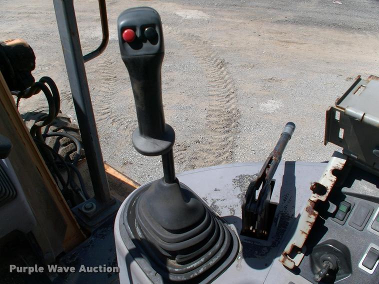 image for item DP9370 2001 Case 570M XT landscape tractor