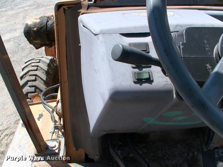 image for item DP9370 2001 Case 570M XT landscape tractor