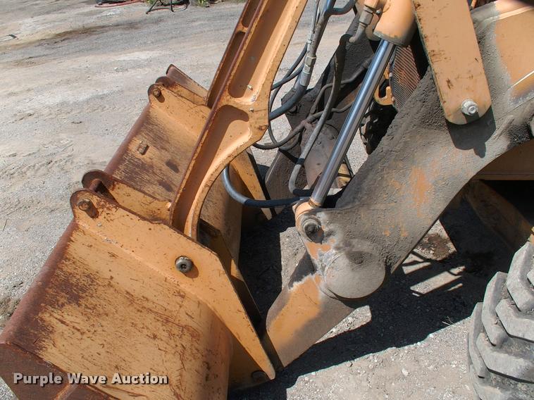 image for item DP9370 2001 Case 570M XT landscape tractor