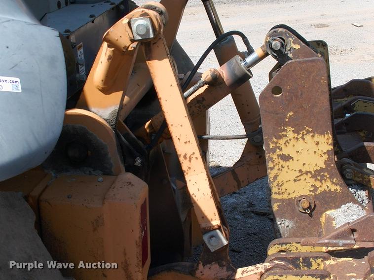 image for item DP9370 2001 Case 570M XT landscape tractor