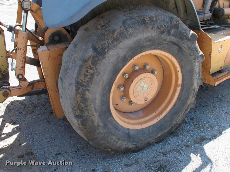 image for item DP9370 2001 Case 570M XT landscape tractor