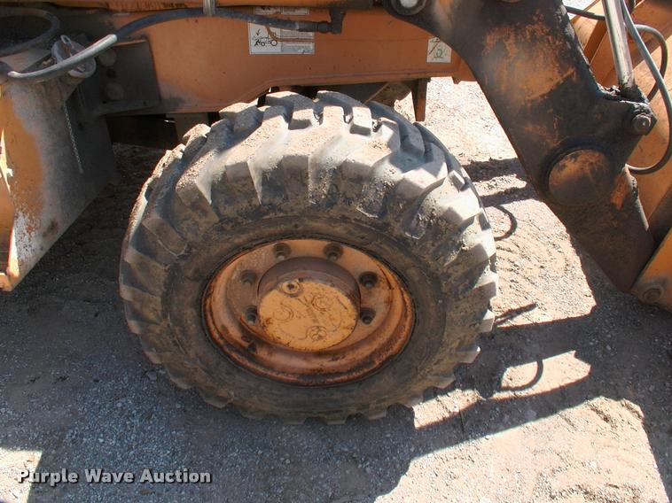 image for item DP9370 2001 Case 570M XT landscape tractor