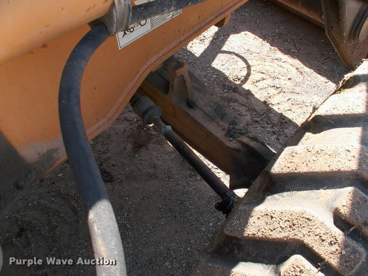 image for item DP9370 2001 Case 570M XT landscape tractor