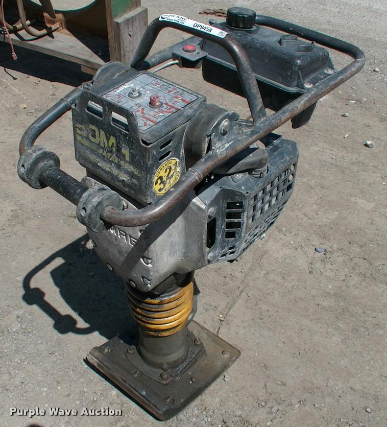 image for item DP9458 Bomag BT60 compactor