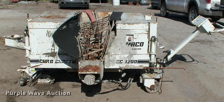 image for item DP9477 Gomaco CC120V curb machine