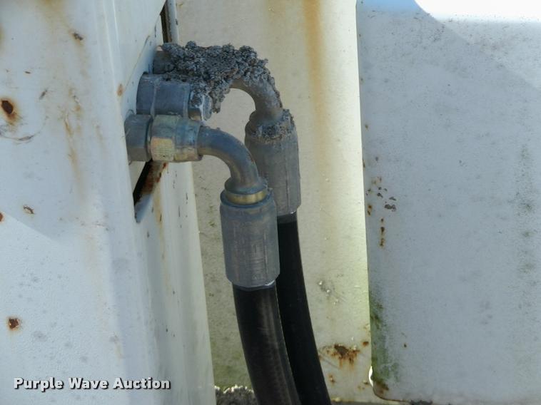 image for item DP9477 Gomaco CC120V curb machine