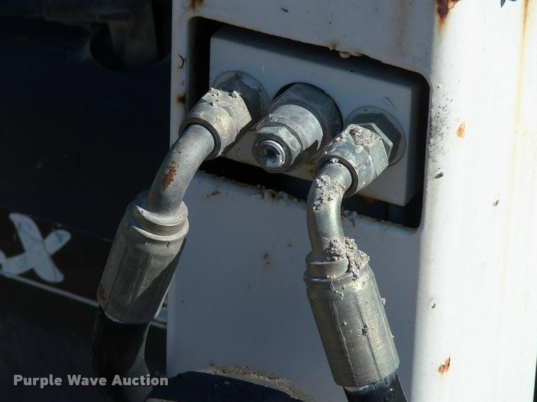 image for item DP9477 Gomaco CC120V curb machine