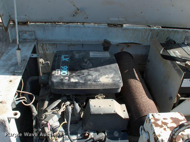 image for item DP9477 Gomaco CC120V curb machine