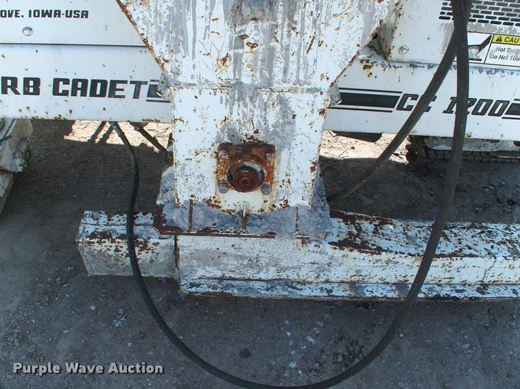 image for item DP9477 Gomaco CC120V curb machine