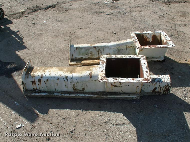 image for item DP9477 Gomaco CC120V curb machine