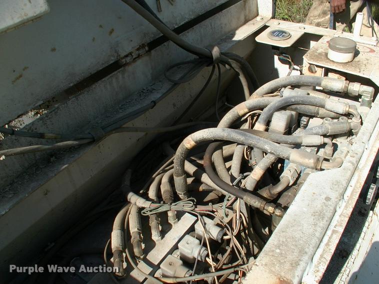 image for item DP9477 Gomaco CC120V curb machine