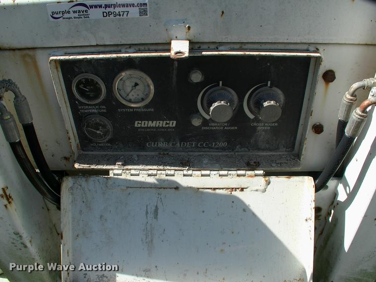 image for item DP9477 Gomaco CC120V curb machine