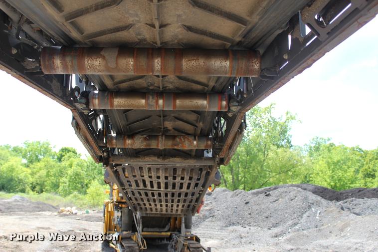 image for item L1996 2010 Volvo MT2000 pavement milling machine