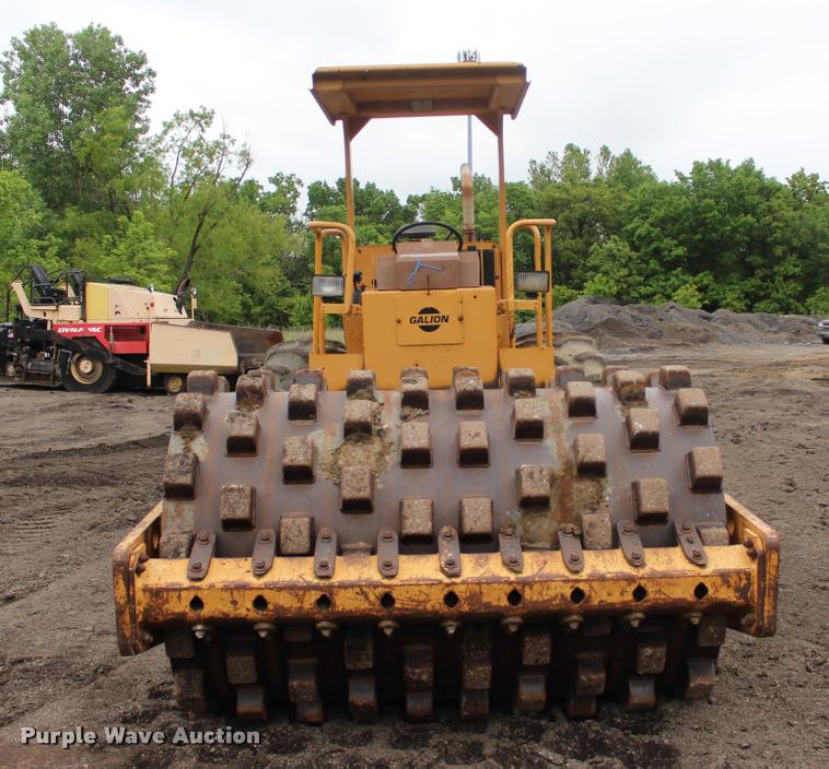 image for item L3037 Galion PD784 padfoot roller