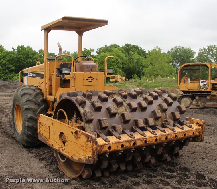 image for item L3037 Galion PD784 padfoot roller