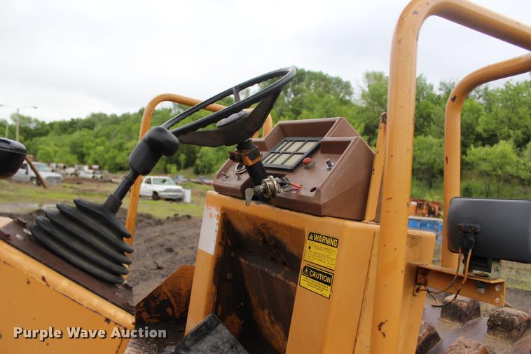 image for item L3037 Galion PD784 padfoot roller