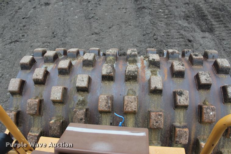 image for item L3037 Galion PD784 padfoot roller