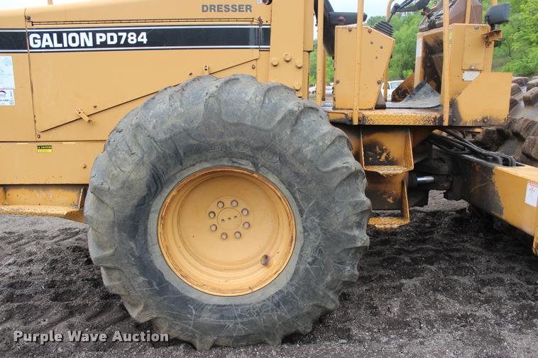 image for item L3037 Galion PD784 padfoot roller