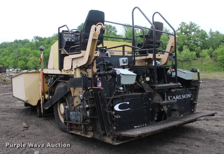 image for item L3038 2006 Dynapac F121-6W paver