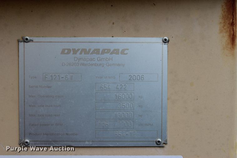 image for item L3038 2006 Dynapac F121-6W paver